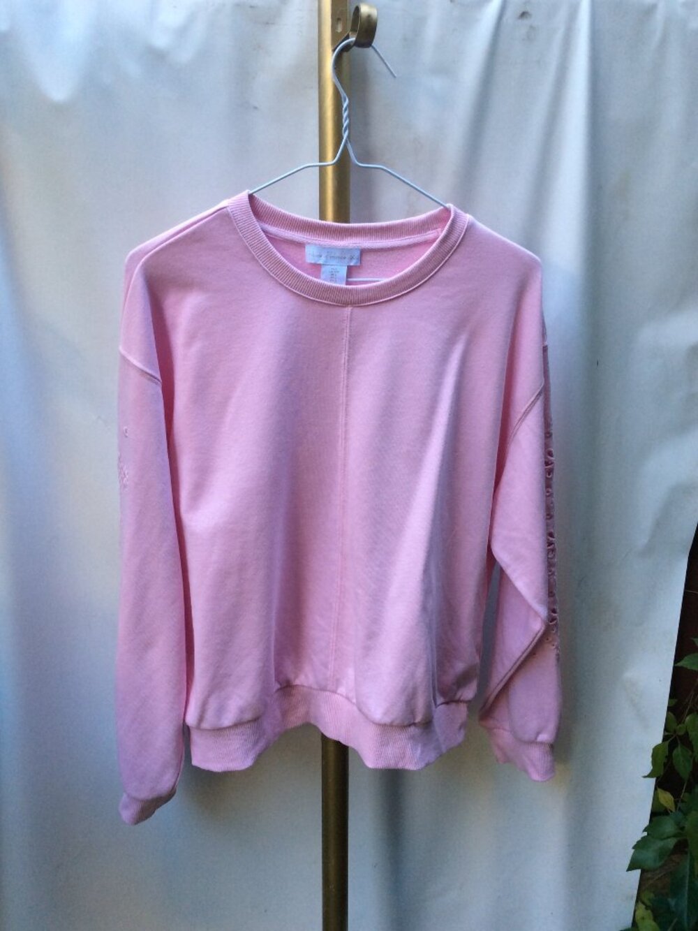 House of Harlow 1960 Eyelet Sleeve Sweatshirt Size L